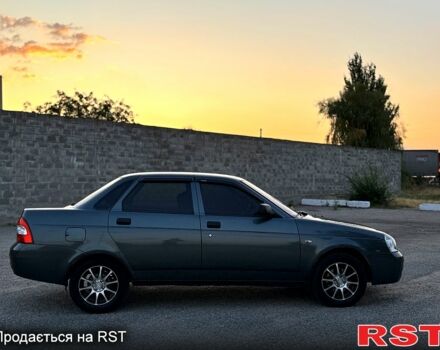 Серый ВАЗ Priora, объемом двигателя 1.6 л и пробегом 186 тыс. км за 3299 $, фото 1 на Automoto.ua