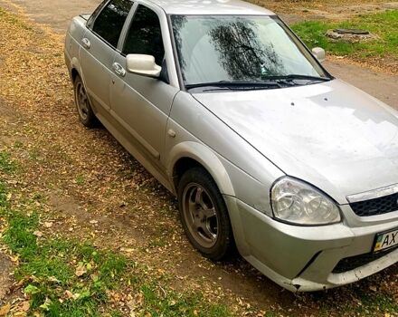 Сірий ВАЗ Priora, об'ємом двигуна 1.6 л та пробігом 120 тис. км за 2700 $, фото 1 на Automoto.ua