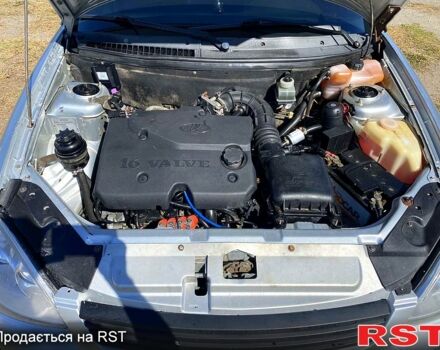 Серый ВАЗ Priora, объемом двигателя 1.6 л и пробегом 111 тыс. км за 2000 $, фото 7 на Automoto.ua