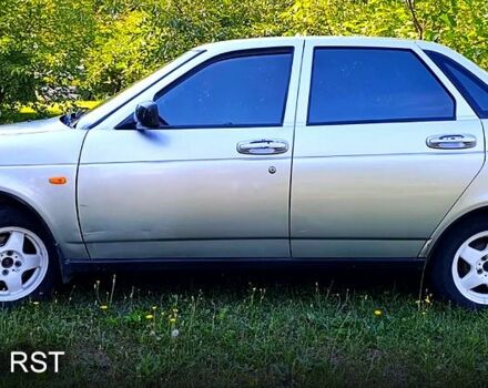Сірий ВАЗ Priora, об'ємом двигуна 1.6 л та пробігом 150 тис. км за 2150 $, фото 3 на Automoto.ua