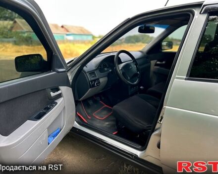 Сірий ВАЗ Priora, об'ємом двигуна 1.6 л та пробігом 151 тис. км за 2500 $, фото 2 на Automoto.ua