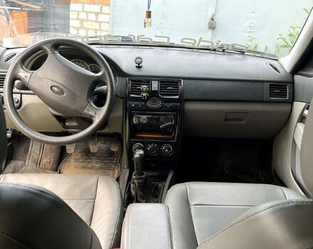 Серый ВАЗ Priora, объемом двигателя 1.6 л и пробегом 174 тыс. км за 2700 $, фото 6 на Automoto.ua