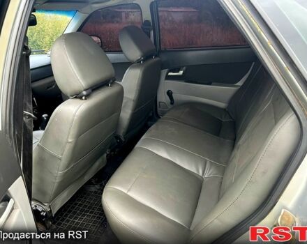 Сірий ВАЗ Priora, об'ємом двигуна 1.6 л та пробігом 154 тис. км за 2350 $, фото 4 на Automoto.ua