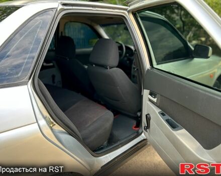 Сірий ВАЗ Priora, об'ємом двигуна 1.6 л та пробігом 151 тис. км за 2500 $, фото 4 на Automoto.ua