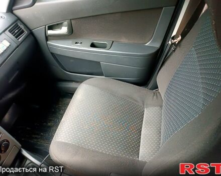 Серый ВАЗ Priora, объемом двигателя 1.6 л и пробегом 330 тыс. км за 1950 $, фото 5 на Automoto.ua