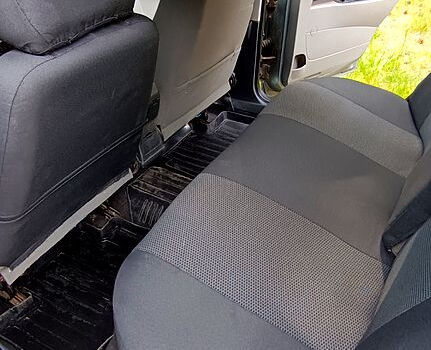 Сірий ВАЗ Priora, об'ємом двигуна 1.6 л та пробігом 135 тис. км за 4300 $, фото 3 на Automoto.ua