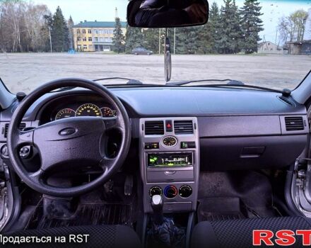 Серый ВАЗ Priora, объемом двигателя 1.6 л и пробегом 155 тыс. км за 3400 $, фото 9 на Automoto.ua