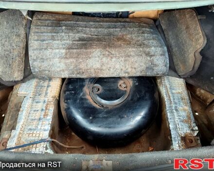 Серый ВАЗ Priora, объемом двигателя 1.6 л и пробегом 259 тыс. км за 1850 $, фото 7 на Automoto.ua