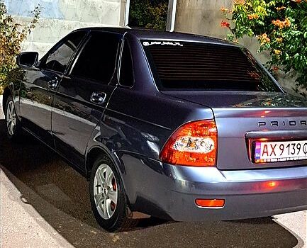 Серый ВАЗ Priora, объемом двигателя 1.6 л и пробегом 225 тыс. км за 3700 $, фото 11 на Automoto.ua