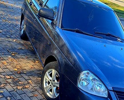 Серый ВАЗ Priora, объемом двигателя 1.6 л и пробегом 225 тыс. км за 3700 $, фото 1 на Automoto.ua