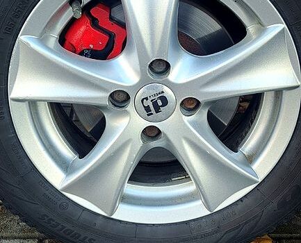 Серый ВАЗ Priora, объемом двигателя 1.6 л и пробегом 225 тыс. км за 3700 $, фото 2 на Automoto.ua