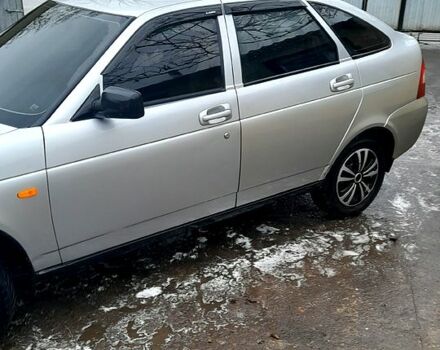 Сірий ВАЗ Priora, об'ємом двигуна 1.6 л та пробігом 200 тис. км за 2500 $, фото 1 на Automoto.ua