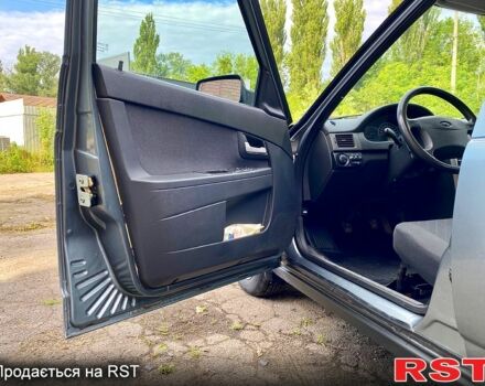 Серый ВАЗ Priora, объемом двигателя 1.6 л и пробегом 110 тыс. км за 2700 $, фото 5 на Automoto.ua