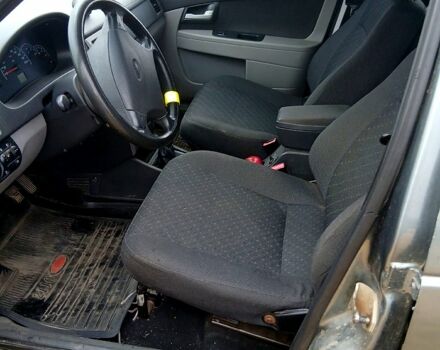 Серый ВАЗ Priora, объемом двигателя 1.6 л и пробегом 127 тыс. км за 2800 $, фото 3 на Automoto.ua