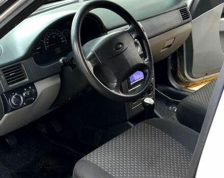 Серый ВАЗ Priora, объемом двигателя 1.6 л и пробегом 85 тыс. км за 3450 $, фото 7 на Automoto.ua