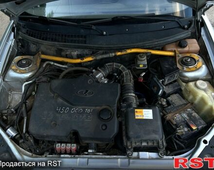 Серый ВАЗ Priora, объемом двигателя 1.6 л и пробегом 150 тыс. км за 2300 $, фото 5 на Automoto.ua