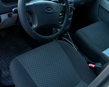 Серый ВАЗ Priora, объемом двигателя 1.6 л и пробегом 156 тыс. км за 3450 $, фото 7 на Automoto.ua