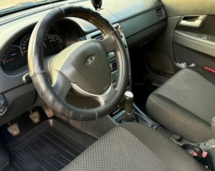 Серый ВАЗ Priora, объемом двигателя 1.6 л и пробегом 158 тыс. км за 3250 $, фото 11 на Automoto.ua