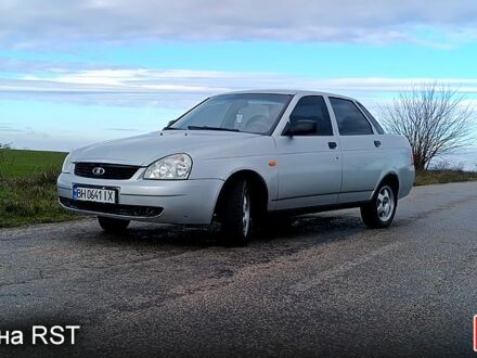 Серый ВАЗ Priora, объемом двигателя 1.6 л и пробегом 178 тыс. км за 2550 $, фото 1 на Automoto.ua