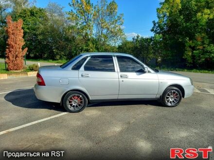 Сірий ВАЗ Priora, об'ємом двигуна 1.6 л та пробігом 193 тис. км за 2500 $, фото 1 на Automoto.ua