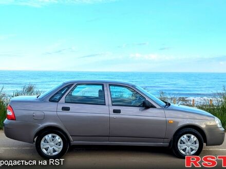 Серый ВАЗ Priora, объемом двигателя 1.6 л и пробегом 158 тыс. км за 2550 $, фото 1 на Automoto.ua