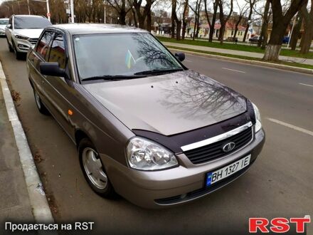 Серый ВАЗ Priora, объемом двигателя 1.6 л и пробегом 50 тыс. км за 4000 $, фото 1 на Automoto.ua