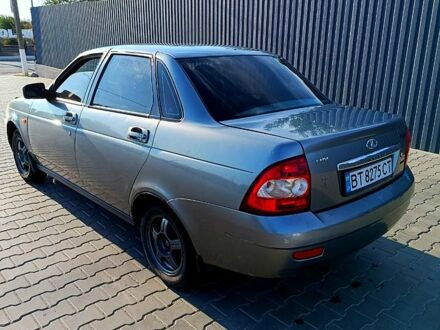 Серый ВАЗ Priora, объемом двигателя 1.6 л и пробегом 220 тыс. км за 1900 $, фото 1 на Automoto.ua