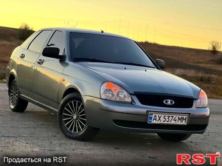 ВАЗ Priora 2008 в Красноград на Automoto.ua Серый ВАЗ Priora, объемом двигателя 1.6 л и пробегом 200 тыс. км за 2750 $, фото 1 на Automoto.ua