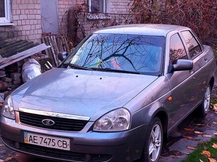 Сірий ВАЗ Priora, об'ємом двигуна 1.6 л та пробігом 255 тис. км за 3000 $, фото 1 на Automoto.ua