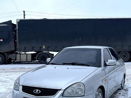 Серый ВАЗ Priora, объемом двигателя 1.6 л и пробегом 283 тыс. км за 3300 $, фото 1 на Automoto.ua
