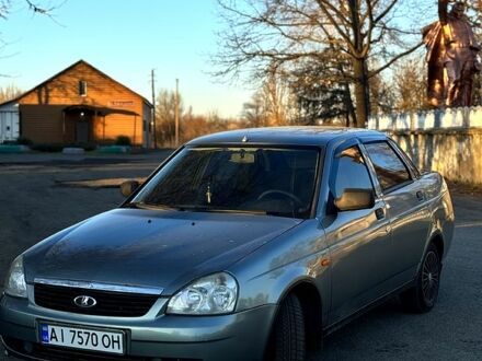 Серый ВАЗ Priora, объемом двигателя 1.6 л и пробегом 165 тыс. км за 2100 $, фото 1 на Automoto.ua