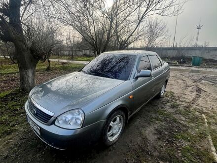 Сірий ВАЗ Priora, об'ємом двигуна 1.6 л та пробігом 242 тис. км за 2700 $, фото 1 на Automoto.ua