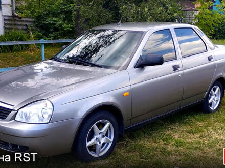 Сірий ВАЗ Priora, об'ємом двигуна 1.6 л та пробігом 173 тис. км за 2700 $, фото 1 на Automoto.ua