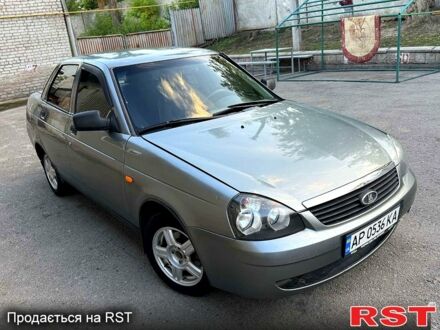 Серый ВАЗ Priora, объемом двигателя 1.6 л и пробегом 200 тыс. км за 1450 $, фото 1 на Automoto.ua
