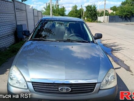 Серый ВАЗ Priora, объемом двигателя 1.6 л и пробегом 160 тыс. км за 3400 $, фото 1 на Automoto.ua