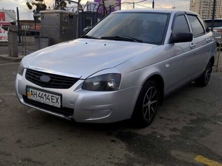 Серый ВАЗ Priora, объемом двигателя 1.6 л и пробегом 124 тыс. км за 3600 $, фото 1 на Automoto.ua