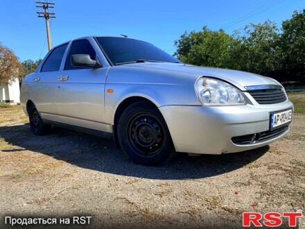 Серый ВАЗ Priora, объемом двигателя 1.6 л и пробегом 111 тыс. км за 2000 $, фото 1 на Automoto.ua