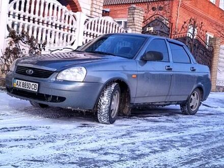 Серый ВАЗ Priora, объемом двигателя 1.6 л и пробегом 700 тыс. км за 3200 $, фото 1 на Automoto.ua