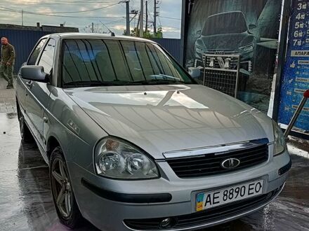 Серый ВАЗ Priora, объемом двигателя 1.6 л и пробегом 240 тыс. км за 2200 $, фото 1 на Automoto.ua