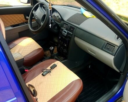 Синий ВАЗ Priora, объемом двигателя 1.6 л и пробегом 179 тыс. км за 2900 $, фото 1 на Automoto.ua
