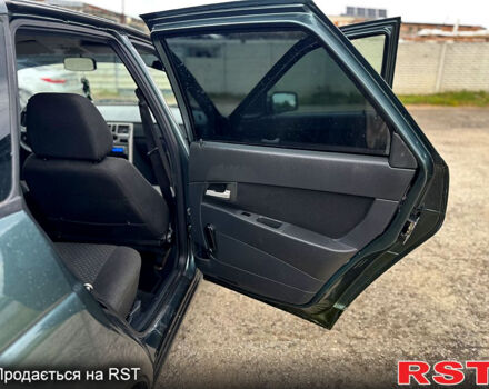 Зелений ВАЗ Priora, об'ємом двигуна 1.6 л та пробігом 125 тис. км за 3199 $, фото 8 на Automoto.ua