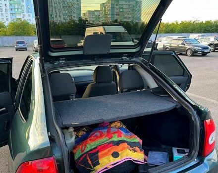 Зелений ВАЗ Priora, об'ємом двигуна 1.6 л та пробігом 210 тис. км за 3000 $, фото 8 на Automoto.ua