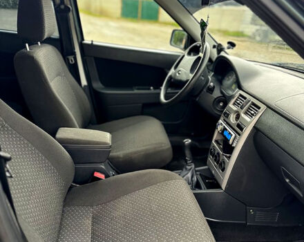 Зелений ВАЗ Priora, об'ємом двигуна 1.6 л та пробігом 125 тис. км за 3199 $, фото 11 на Automoto.ua