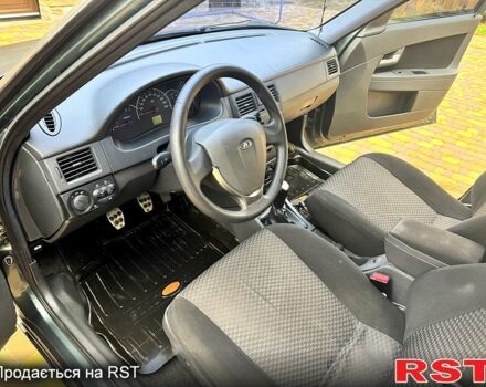 Зеленый ВАЗ Priora, объемом двигателя 1.6 л и пробегом 103 тыс. км за 4700 $, фото 6 на Automoto.ua