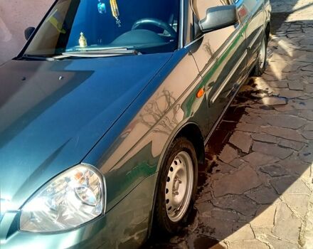 Зеленый ВАЗ Priora, объемом двигателя 16 л и пробегом 81 тыс. км за 3000 $, фото 1 на Automoto.ua