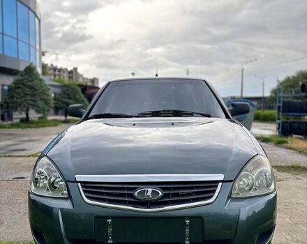 Зелений ВАЗ Priora, об'ємом двигуна 1.6 л та пробігом 327 тис. км за 3600 $, фото 1 на Automoto.ua
