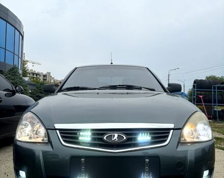 Зелений ВАЗ Priora, об'ємом двигуна 1.6 л та пробігом 327 тис. км за 3800 $, фото 3 на Automoto.ua