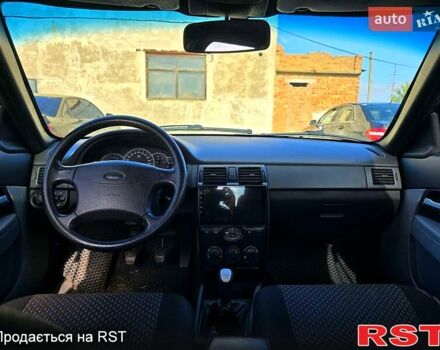 Зеленый ВАЗ Priora, объемом двигателя 1.6 л и пробегом 104 тыс. км за 4400 $, фото 2 на Automoto.ua