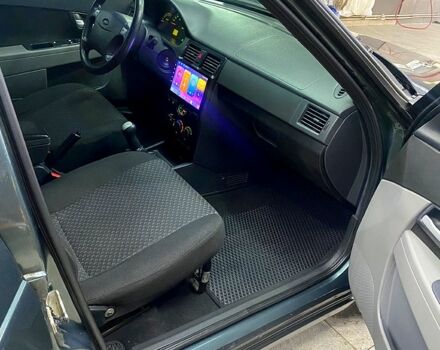 Зеленый ВАЗ Priora, объемом двигателя 1.6 л и пробегом 100 тыс. км за 3400 $, фото 7 на Automoto.ua