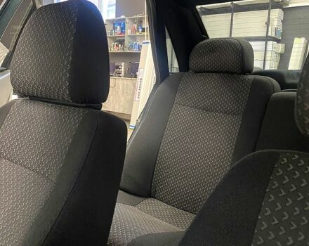 Зеленый ВАЗ Priora, объемом двигателя 1.6 л и пробегом 100 тыс. км за 3400 $, фото 6 на Automoto.ua